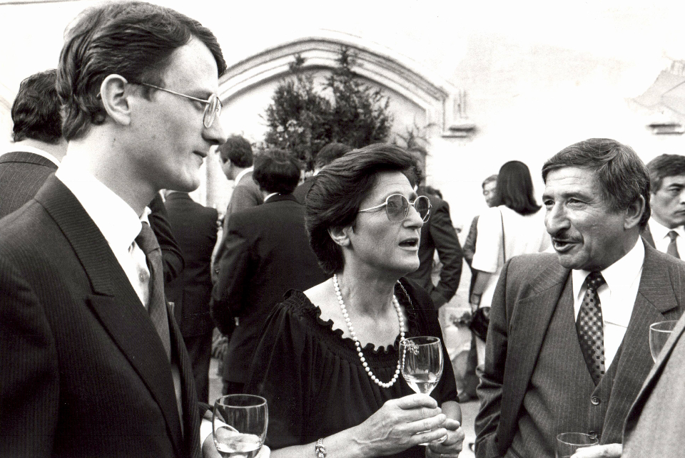 François und Mme. Brouard in diplomatischen Kreisen 